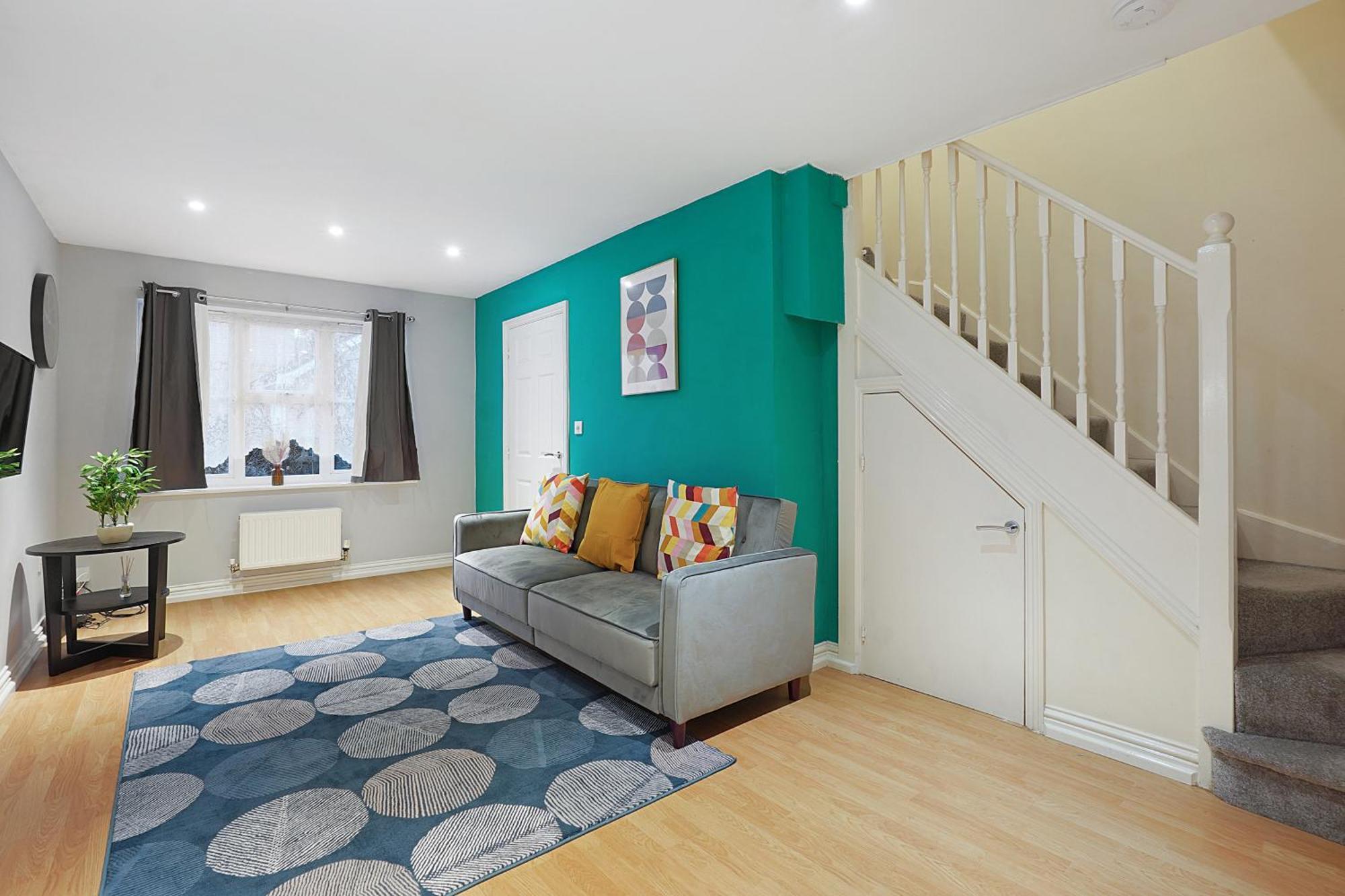 Comfortable Stylish Townhouse In Ashford Sleeps 5 Netflix 2 Parking Spaces Perfect For Contractors And Families Exteriér fotografie