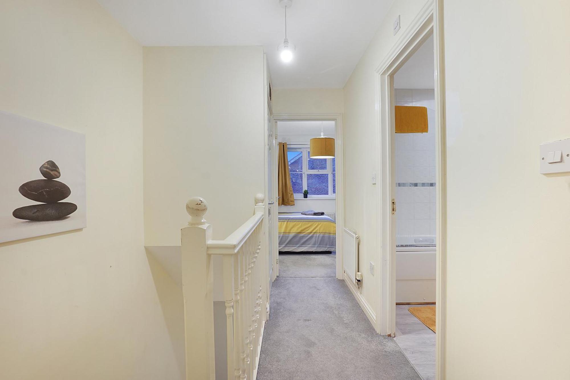 Comfortable Stylish Townhouse In Ashford Sleeps 5 Netflix 2 Parking Spaces Perfect For Contractors And Families Exteriér fotografie