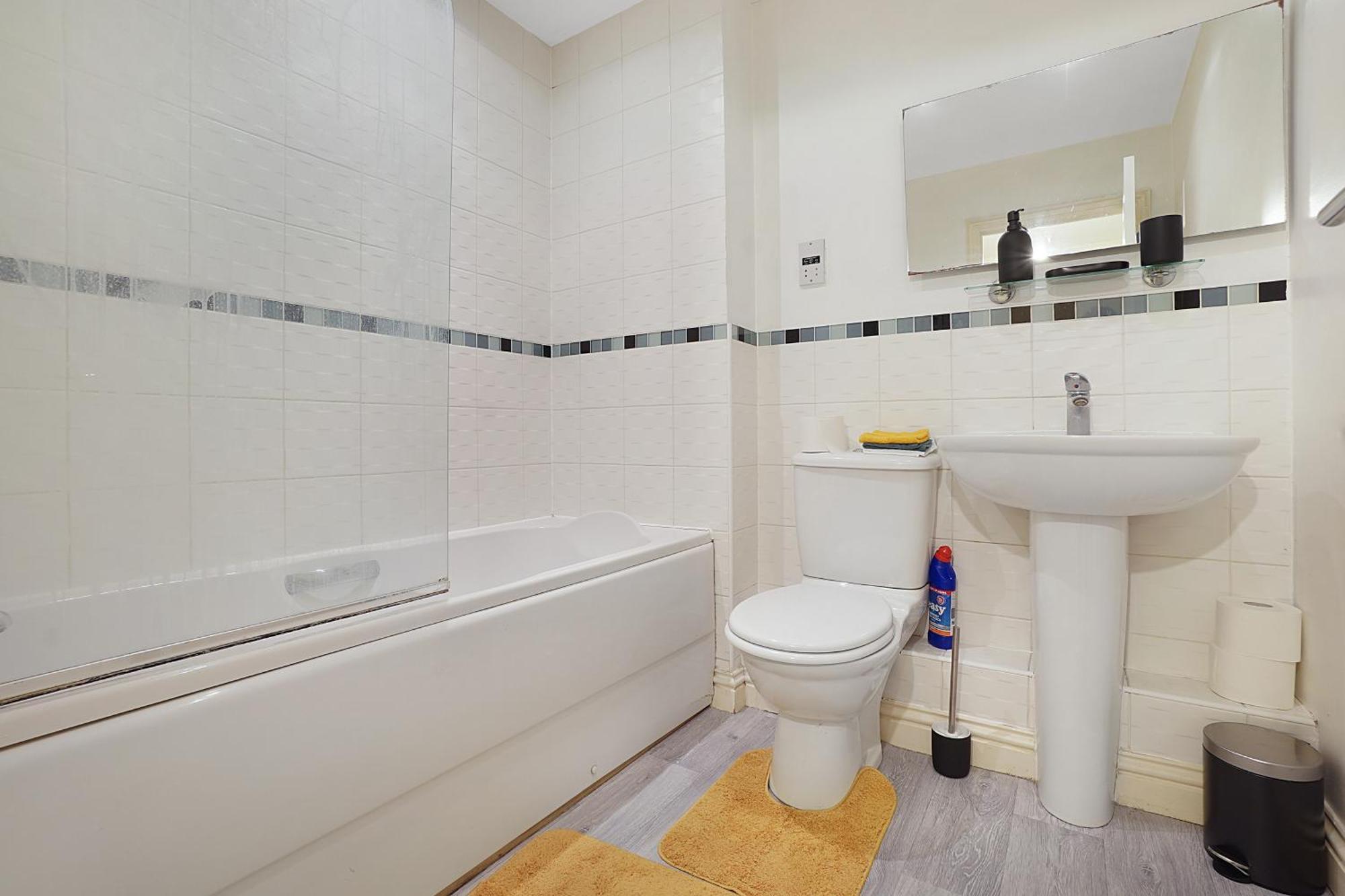 Comfortable Stylish Townhouse In Ashford Sleeps 5 Netflix 2 Parking Spaces Perfect For Contractors And Families Exteriér fotografie